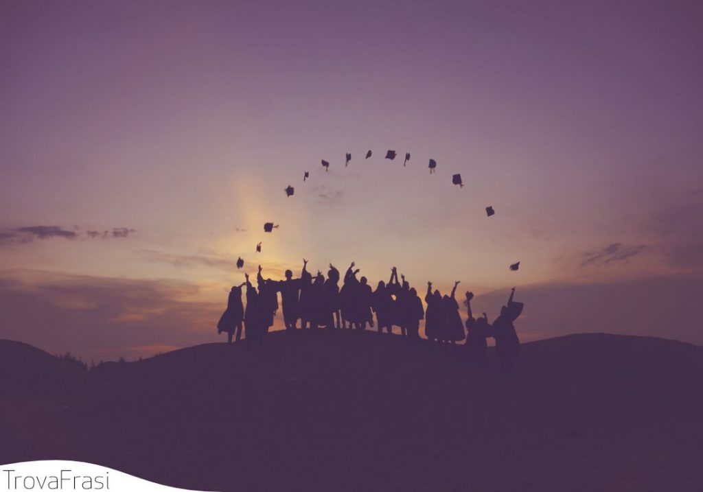 Frasi di auguri per la laurea