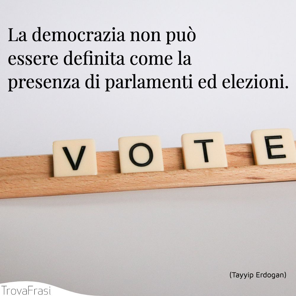 La democrazia non può essere definita come la presenza di parlamenti ed elezioni.